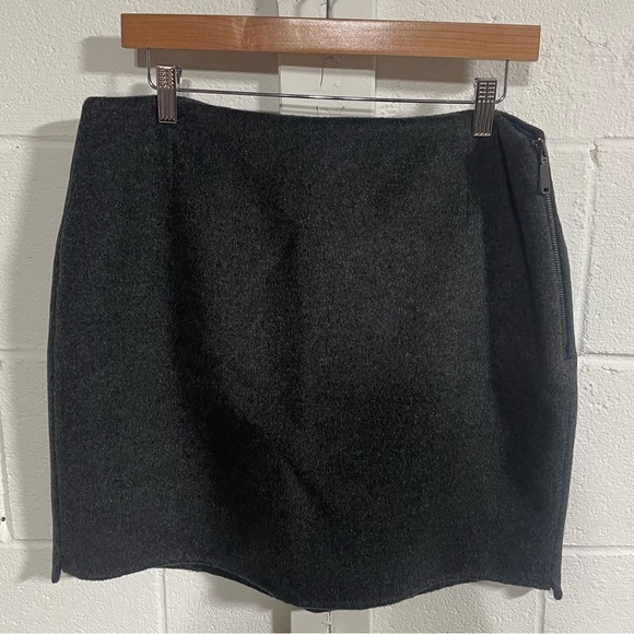 Elie Tahari Gray Wool Blend Mini Skirt Sz 14 - Picture 1 of 4